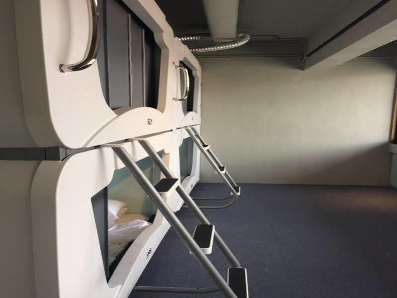 Time Capsule Hotel George Town Exterior foto