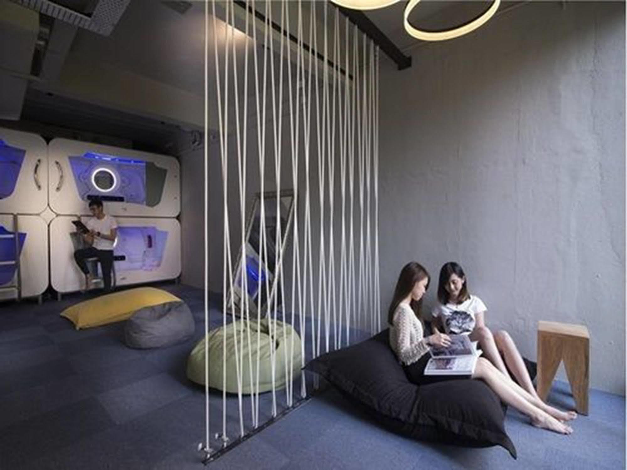 Time Capsule Hotel George Town Exterior foto